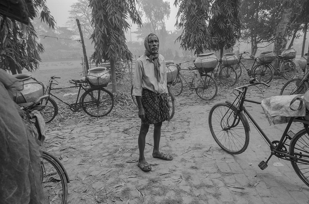 Fish Harvesting - Photo Series By Indian Photographer Ritesh Roy Chowdhury